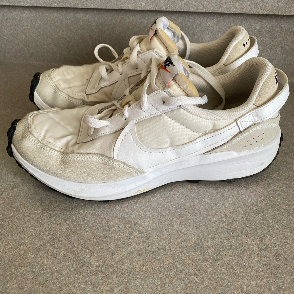 Nike Waffle Debut